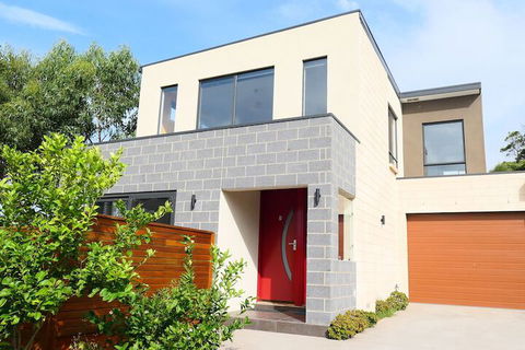 Apollo Bay Seal Apartments - Accommodation Daintree 1