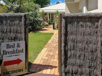 Airport B&B - Accommodation Daintree 0