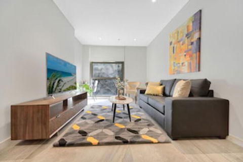 New Luxury Manhattan Style In Heart Of CBD - Accommodation Daintree 0