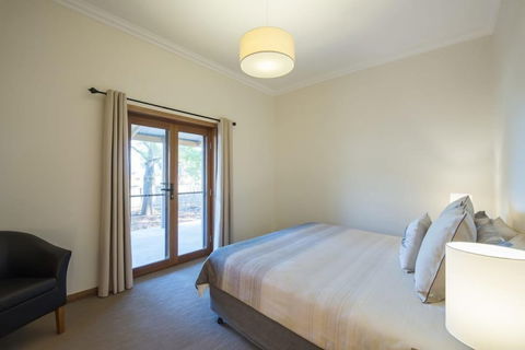 Flinders Bush Retreats - Accommodation Daintree 3