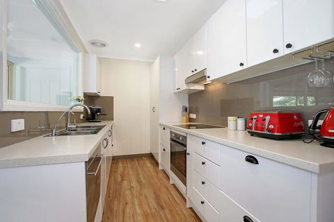 Acaronar - Accommodation Daintree 2
