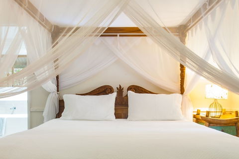 Sanctuary In The Pocket - Accommodation Daintree 5