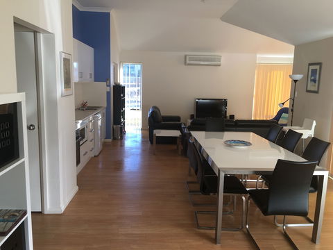 Golf And Beach Retreat - Accommodation Daintree 1