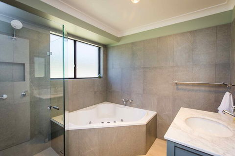 Amani - Accommodation Daintree 7