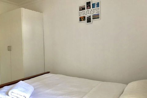 Riverton Lodge - Walk To Shopping Centre - Accommodation Daintree 5