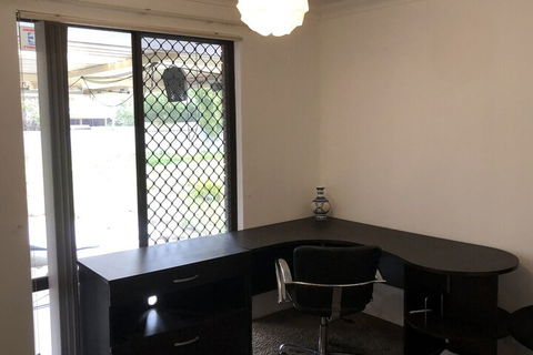 Riverton Lodge - Walk To Shopping Centre - Accommodation Daintree 3