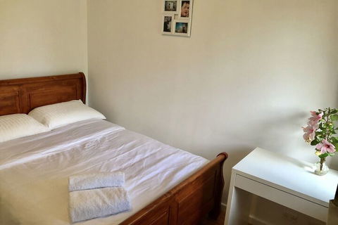 Riverton Lodge - Walk To Shopping Centre - Accommodation Daintree 6