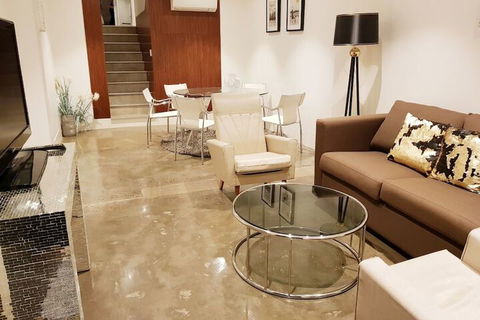 Darling Harbour Modern 2 Bedroom Terrace - Accommodation Daintree 6