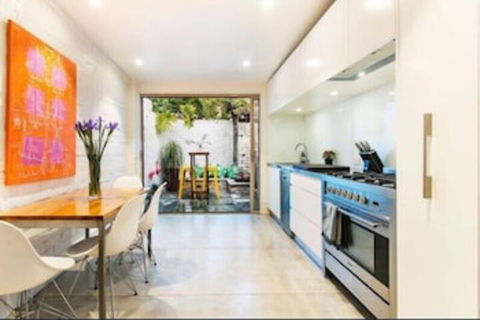 Darling Harbour Modern 2 Bedroom Terrace - Accommodation Daintree 4