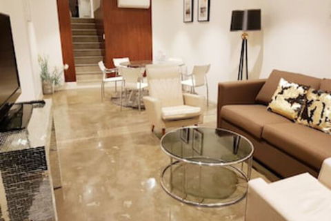 Darling Harbour Modern 2 Bedroom Terrace - Accommodation Daintree 0