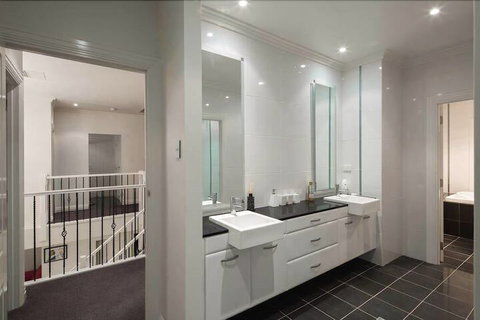 River Devine Murray Bridge - Accommodation Daintree 6