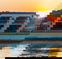 Ulverstone Waterfront Apartments - Accommodation Daintree