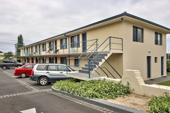 Anchored At South West Rocks - Accommodation Daintree 6