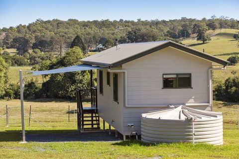 Valley Cabins By The Creek - Accommodation Daintree 2