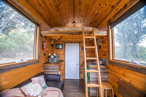 Double Oaks Tiny House - Accommodation Daintree 4