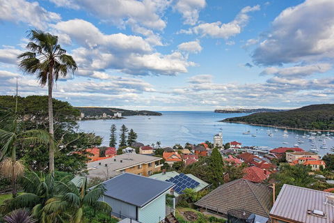 STUNNING MANLY VIEWS - Accommodation Daintree 3