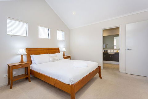 Coode Street Townhouse - Accommodation Daintree 1