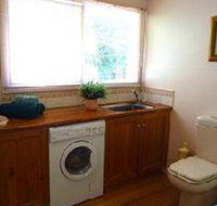 Australian Home Away at Eltham Venn Cottage