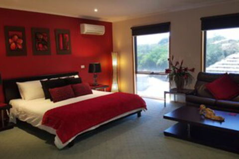 Venus Escapes Guesthouse - Accommodation Daintree 0