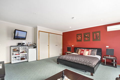 Venus Escapes Guesthouse - Accommodation Daintree 7