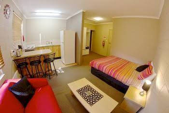 Snowlands Apartments - Accommodation Daintree 4