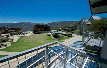 Snowlands Apartments - Accommodation Daintree 2