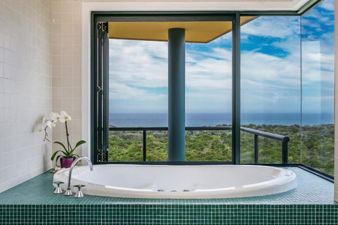 A SWEET ESCAPE Above Byron - Accommodation Daintree 2