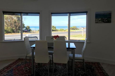Seaside Retreat - Accommodation Daintree 5