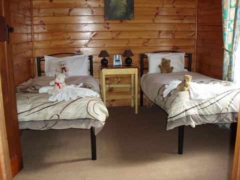 Boat Harbour Garden Cottages - Accommodation Daintree 2