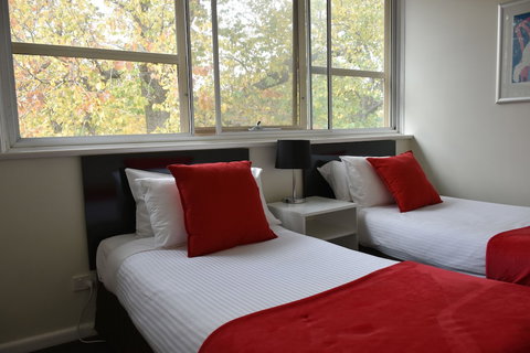 Apartments On Flemington - Accommodation Daintree 4