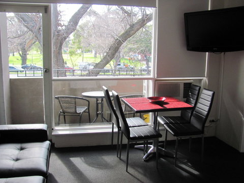 Apartments On Flemington - Accommodation Daintree 3