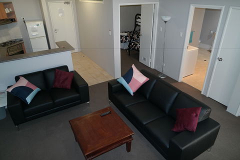 Duke's Apartments - Accommodation Daintree 6