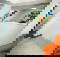 Surfers Beachside Holiday Apartments - Accommodation Daintree