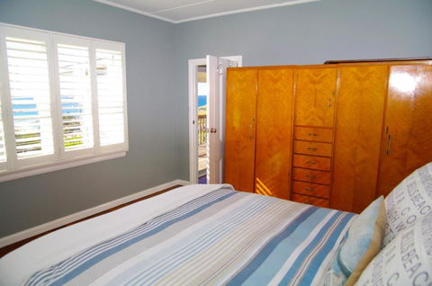 Awesome View 4 View Street - Accommodation Daintree 1
