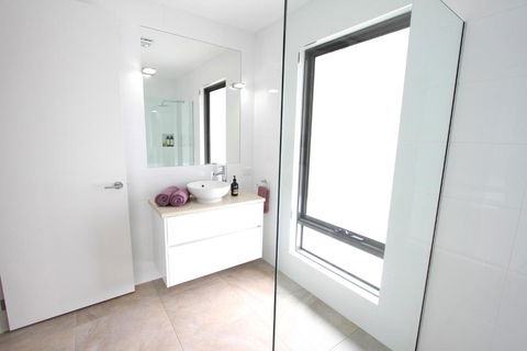 Wentworth Wharf B & B - Accommodation Daintree 1