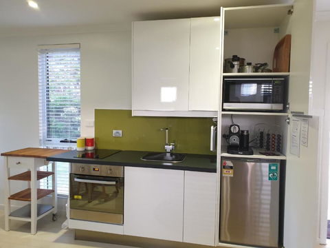 Goat Island Bungalow - Accommodation Daintree 5