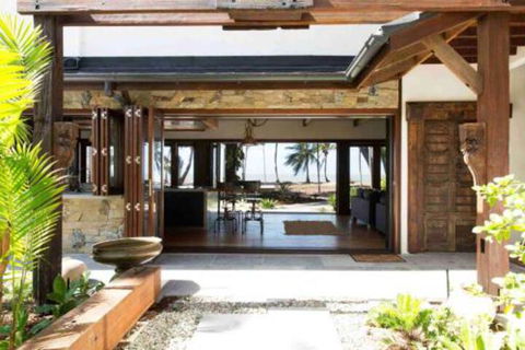 Spice At Oak Award Winning Luxury Absolute Oceanfront House Oak Beach Near Port Douglas - Accommodation Daintree 4