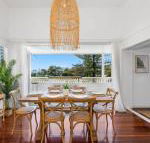 Oceanfront Beach House on Marine Parade - Accommodation Daintree