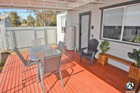 Just Renovated 2BR Cottage In Heart Of Wentworth - Accommodation Daintree 1