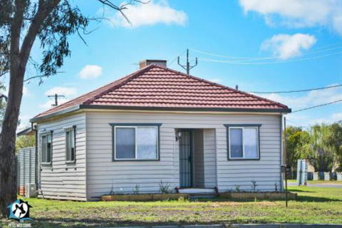 Just Renovated 2BR Cottage In Heart Of Wentworth - Accommodation Daintree 3