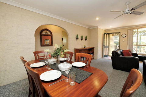 ACACIA WEEKLY ONLY - Accommodation Daintree 2