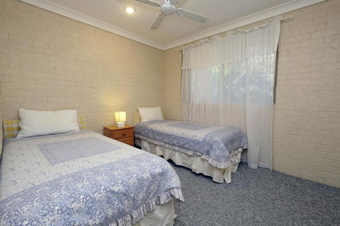 ACACIA WEEKLY ONLY - Accommodation Daintree 4