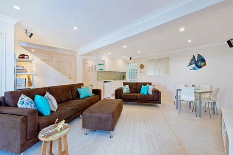 Allure By The Sea - Accommodation Daintree 5