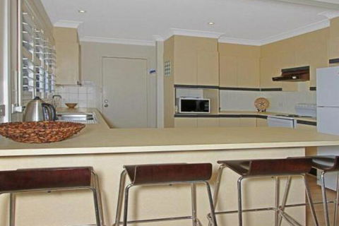 Culburra Getaway Close To Beach & Lake - Accommodation Daintree 4