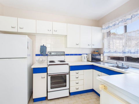 Aquarius 9 Opposite Wallis Lake - Accommodation Daintree 4