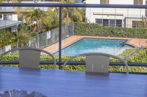 Dolphin Views Unit 5 Of 14 Dolphin St - Accommodation Daintree 5