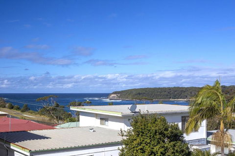 Dolphin Views Unit 5 Of 14 Dolphin St - Accommodation Daintree 4