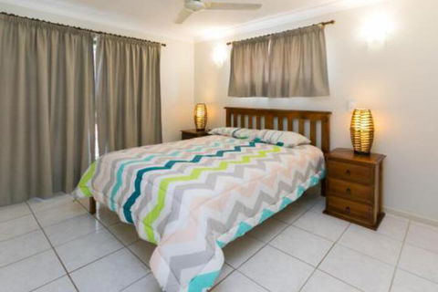 Upstairs & Downstairs 81 Denman Camp Rd - Accommodation Daintree 7