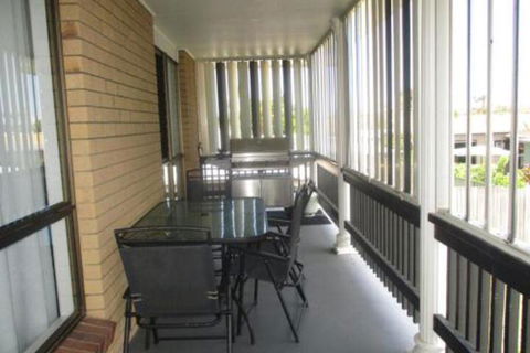 Comfy & Cosy (Upstairs) - Accommodation Daintree 7