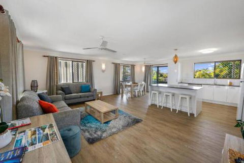 Comfy & Cosy (Upstairs) - Accommodation Daintree 3